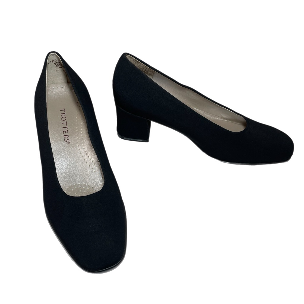 Trotters Woman’s Pump Block Heels Black Fabric Size 8.5 W